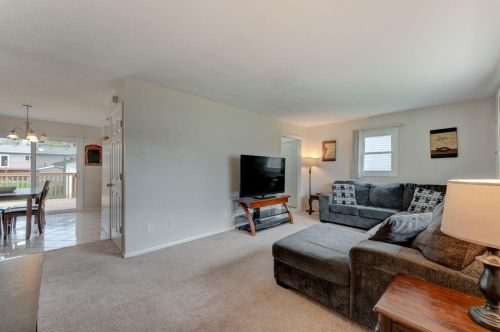 659 California Ave, Saint Paul, MN 55106-1001