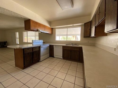 1648 Lakeside Dr, Bullhead City AZ  86442-6528 exterior