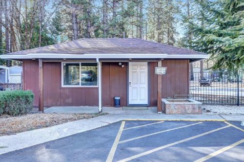 10 Wendy Cir, Grass Valley CA  95945-7037 exterior