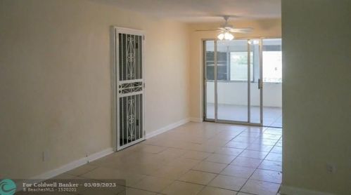 594 5th St, West Palm Beach FL  33404-7402 exterior