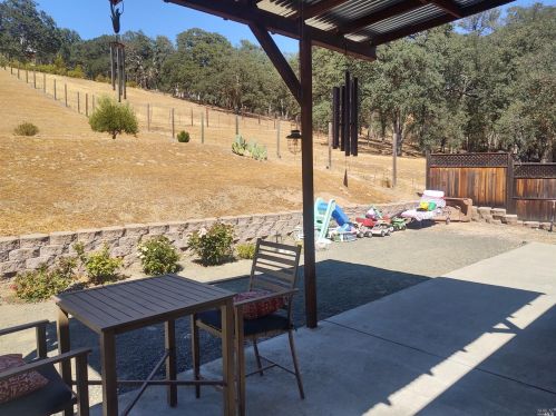 18628 Hidden Valley Rd, Middletown CA  95467-8043 exterior