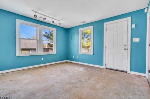 18 Outlook Ave, Mount Olive NJ  07828-2919 exterior