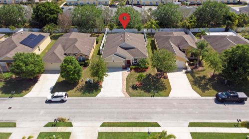 8171 Westfield Cir, Vero Beach FL  32966-1282 exterior