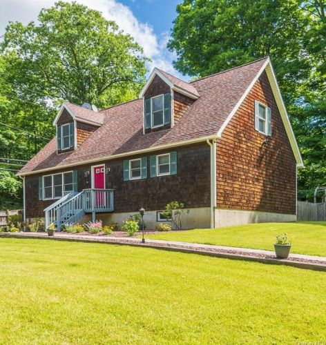 4 Saddle Ridge Ct, Whaley Lake, NY 12531-4623