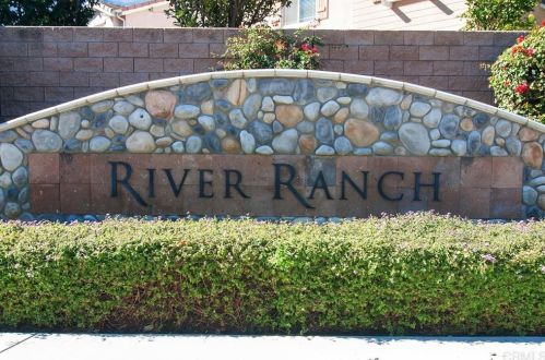 4310 Meadow Spring Way, Oceanside CA 92057-6536 exterior