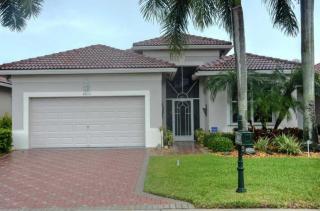 8815 Barrymore Ln, Boynton Beach FL  33472-2994 exterior