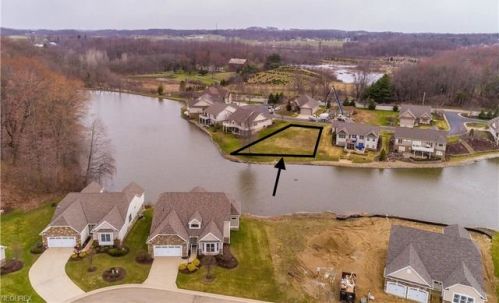 8824 Serenity Dr, Massillon, OH 44646-9570