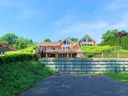 11018 Aldina Dr, Geneva, PA 16316-2718