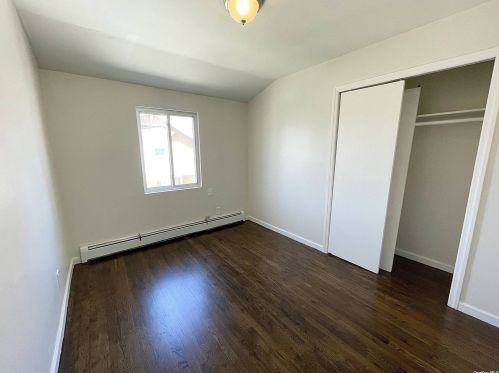10459 214th St, Jamaica NY  11429-1542 exterior