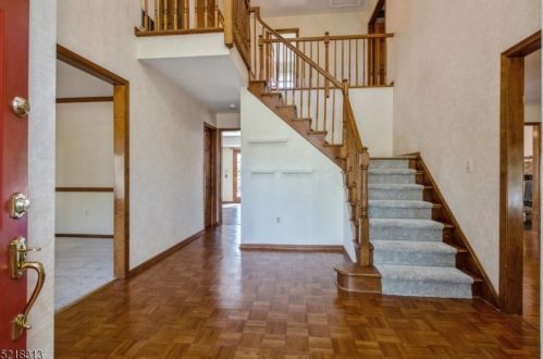 33 Reading Rd, Flemington, NJ 08822-2058