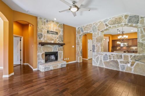 11708 Beach St, Frisco TX  75036-6435 exterior