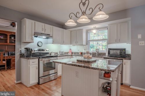 164 Willamette Dr, Bear DE  19701-4802 exterior