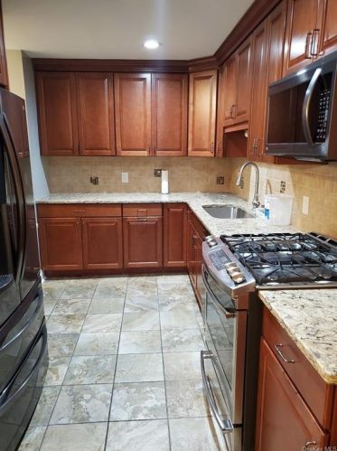 7 Rivervale Rd, Middletown NY  10940-6813 exterior