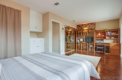 17504 Bernardo Oaks Dr, San Diego CA 92128-2109 exterior