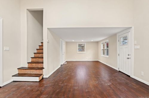 394 Main St, Nelsonville, NY 10516-1010