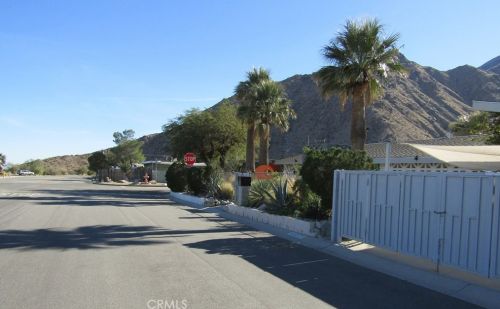 60431 Palm Oasis Ave, Palm Springs CA  92262-1050 exterior