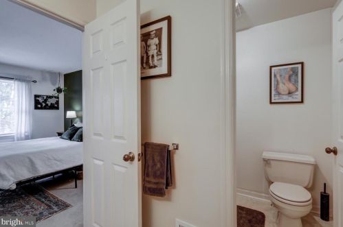 834 Ocean Ave, Lancaster PA  17603-5068 exterior