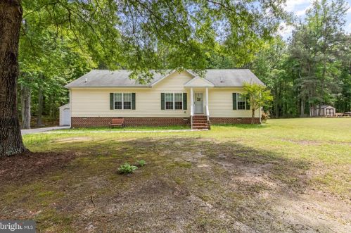 182 Beacon Ct, Montross VA  22520-4078 exterior