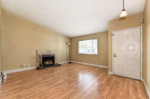 8437 Juglans Dr, Citrus Heights CA  95662-3048 exterior