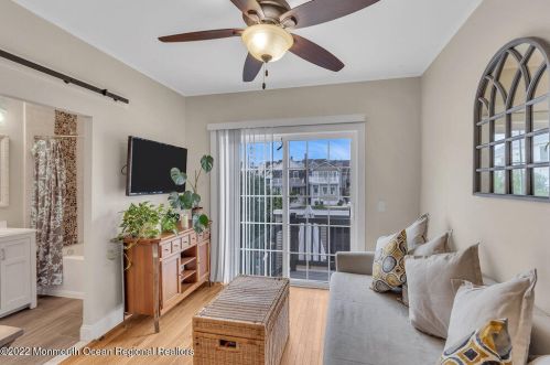 57 Barberie Ave, Monmouth Hills NJ  07732-1518 exterior