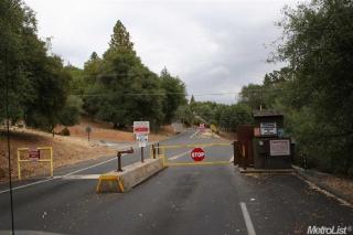 12922 Mueller Dr, Groveland, CA 95321-9358