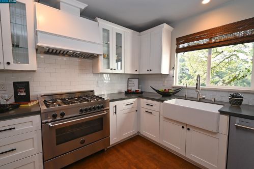 122 El Toyonal, Orinda CA  94563-2133 exterior