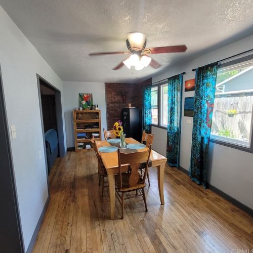 475 9 St, Lakeport CA  95453-4220 exterior