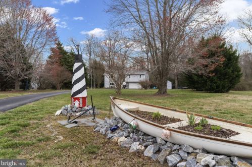 1148 Coan Harbour Dr, Lottsburg, VA 22511-2652