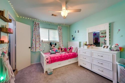 1932 Kensington Dr, Carrollton TX 75007-2440 exterior