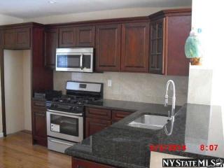 14136 219th St, Jamaica, NY 11413-2647