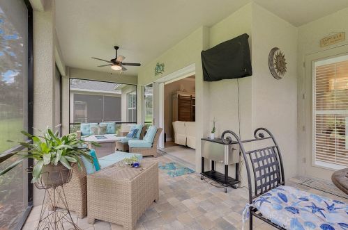 1017 Stoney Creek Dr, Lakeland FL  33811-2329 exterior