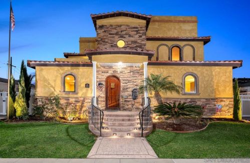 3646 Promontory St, San Diego, CA 92109-6633
