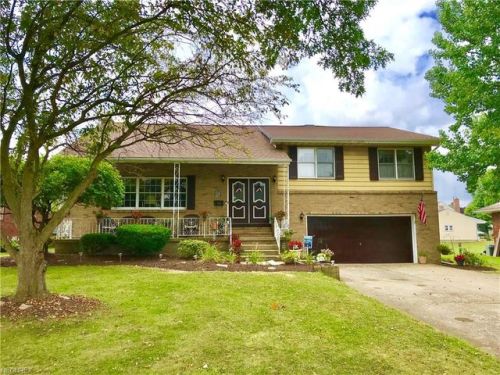 126 Gertrude Ave, Campbell, OH 44405-2014