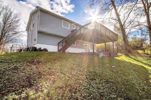 106 Rolling Meadows Rd, Middletown NY  10940-2606 exterior