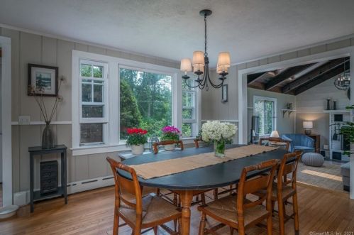 25 Losee Dr, Litchfield CT  06778-2507 exterior