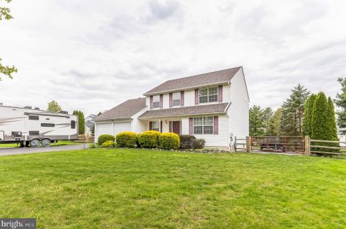 107 Wilson Dr, Collegeville PA  19473-2341 exterior