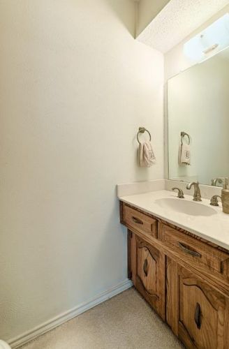 1319 Huntington Dr, Richardson TX  75080-2810 exterior