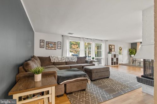1980 Sterling Pl, Lancaster PA  17601-3848 exterior
