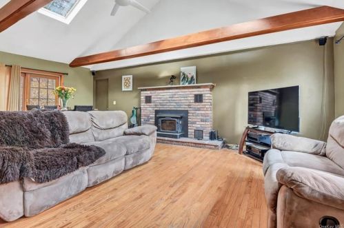 17 Birchwood Dr, Highland Mills NY  10930-2936 exterior