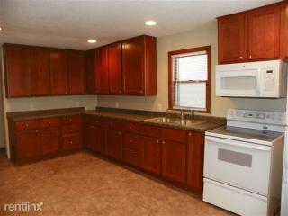 3330 Dupont Ave, Minneapolis MN  55412-2512 exterior