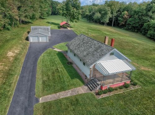 323 Braun Rd, Beaver Falls, PA 15010-1713