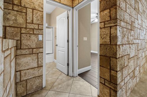 576 Bramblewood Ave, Lathrop CA 95330-9370 exterior