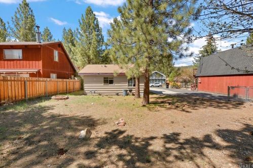744 Elysian Blvd, Big Bear City, CA 92314-9762