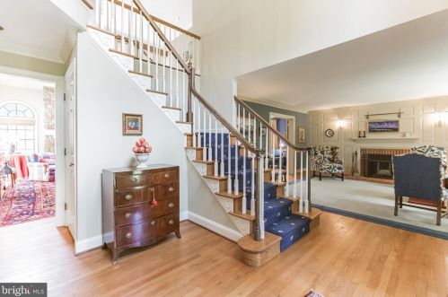 131 Knoxlyn Farm Dr, Kennett Sq PA  19348-2700 exterior