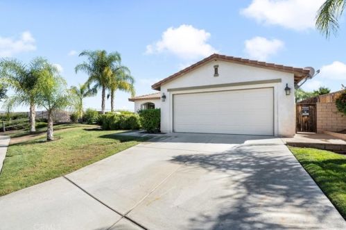 15274 Mesquite Dr, Lake Elsinore, CA 92530-7242