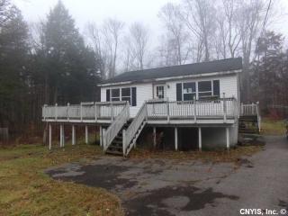 52 Evans Rd, Pennellville, NY 13132-3319