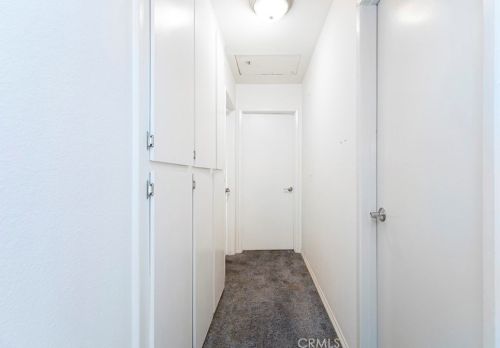 27067 Alabastro Dr, Santa Clarita CA  91354-2215 exterior