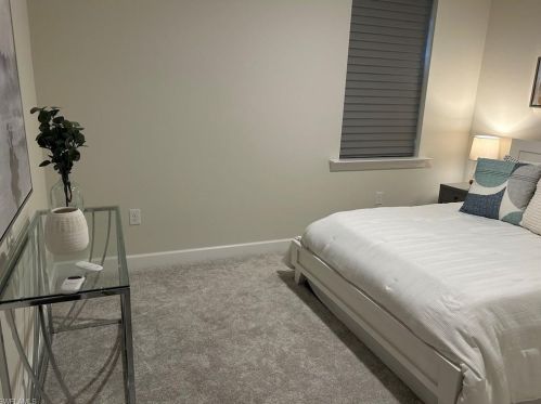 2754 Aviamar Cir, Naples FL 34114-0097 exterior