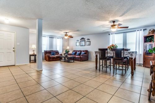 1309 Cherokee Rose Ln, Burleson, TX 76028-0501