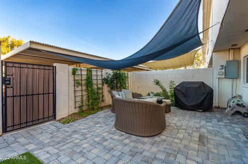 3958 Granite Reef Rd, Scottsdale, AZ 85251-4919